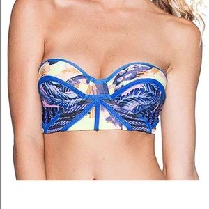 Strapless or can add straps maaji swim top